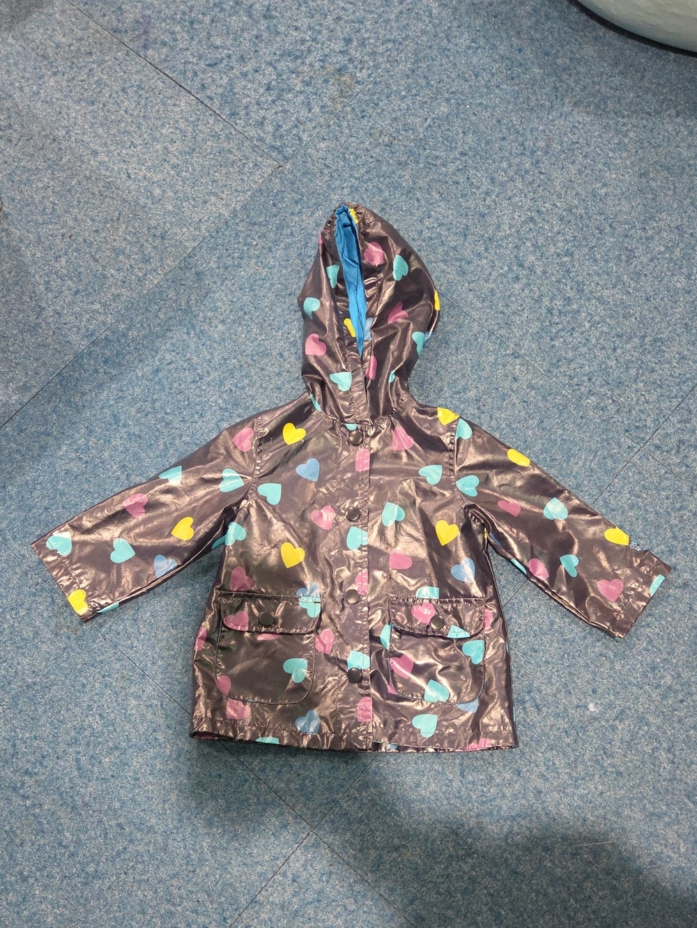 Osh Kosh Heart-Print Hooded Raincoat, Size 2T
